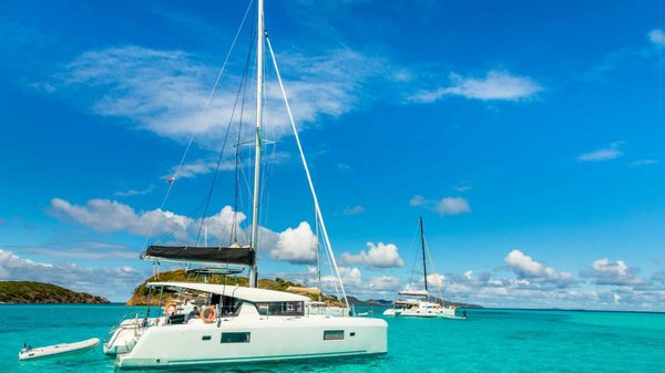 Traversée de l'océan : découvrez les beautés de la France à Tahiti en bateau !